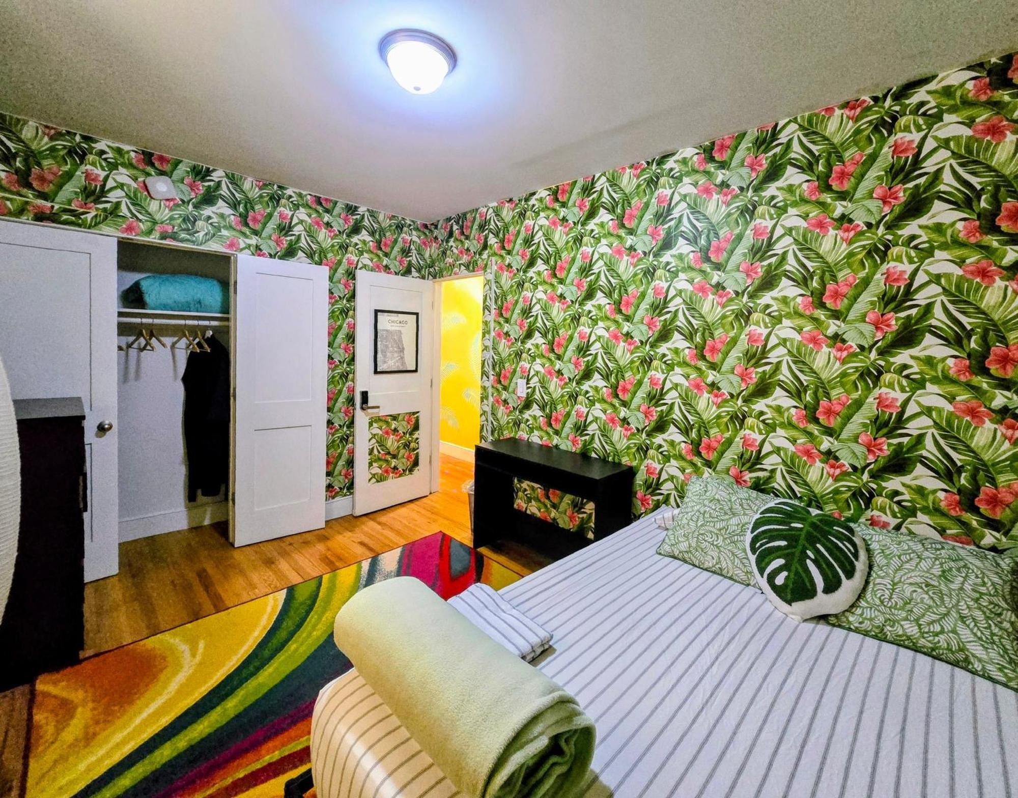 Tropical Comfort Room In Harlem Cozy Stay With Snacks & Style New York Exterior foto